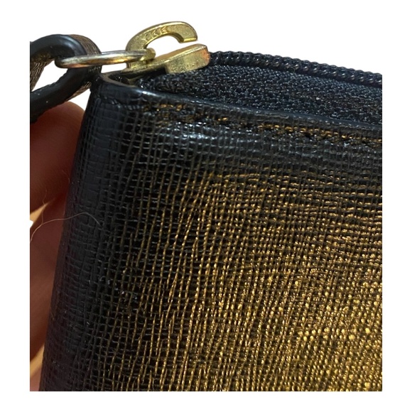 Coach zippered thin profile medium sized wristlet - Picture 7 of 14